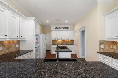 30 Pale Dawn Place, The Woodlands, TX 77381 - Photo 18