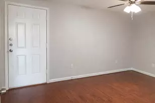 134 S Bend Ct, Willis, TX 77378 - Photo 6