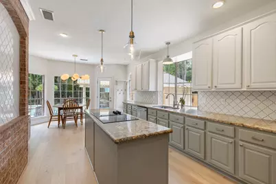 34 Lost Pond Circle, The Woodlands, TX 77381 - Photo 16
