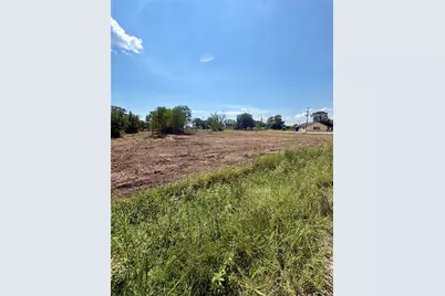 9015 Oak Vista Dr, Orange, TX 77630 - Photo 2