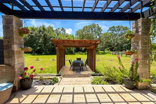 925 Chuckwagon Trail, Angleton, TX 77515 - Photo 16