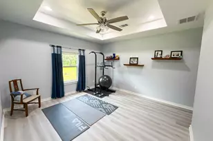 925 Chuckwagon Trail, Angleton, TX 77515 - Photo 12