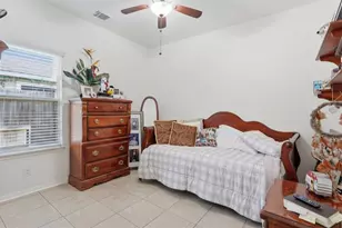 12915 Palm Leaf Ct, Houston, TX 77044 - Photo 20