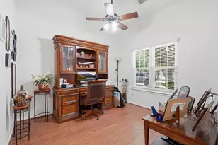 12915 Palm Leaf Ct, Houston, TX 77044 - Photo 4