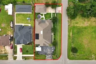 1202 Niagara St, Houston, TX 77051 - Photo 6