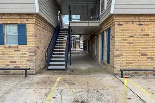 2101 6th Ave N, Texas City, TX 77590 - Photo 12