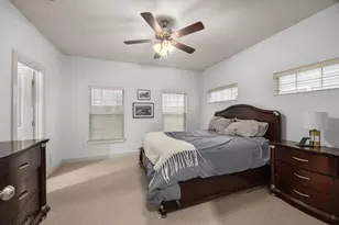 1331 W 24th St, Houston, TX 77008 - Photo 12