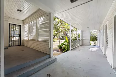 1309 N Adams Street, Beeville, TX 78102 - Photo 22