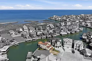 3902 Island Ct, Galveston, TX 77554 - Photo 2