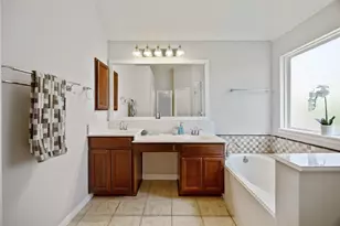 21586 Tims Harbor Dr, Kingwood, TX 77339 - Photo 8