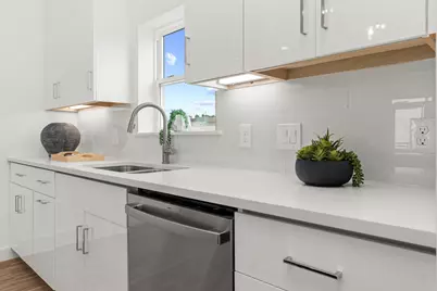 4706 Thornton Views  Rd, Houston, TX 77018 - Photo 20