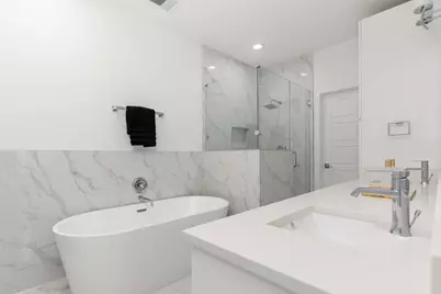 4706 Thornton Views  Rd, Houston, TX 77018 - Photo 28