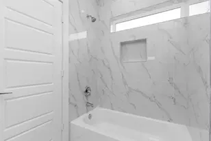 4706 Thornton Views Rd, Houston, TX 77018 - Photo 34