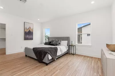 4706 Thornton Views  Rd, Houston, TX 77018 - Photo 24