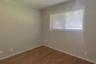 1418 Murrayhill Dr, Houston, TX 77043 - Photo 14