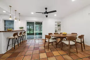 7262 Roos Rd, Houston, TX 77074 - Photo 2