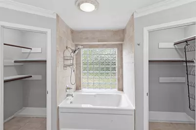 1207 Yorkshire Drive, Friendswood, TX 77546 - Photo 16