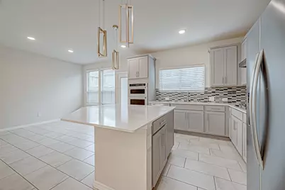 10511 Blankiet Lane, Houston, TX 77025 - Photo 14