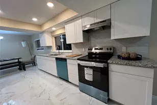 15138 Tresch Ln, Houston, TX 77598 - Photo 4