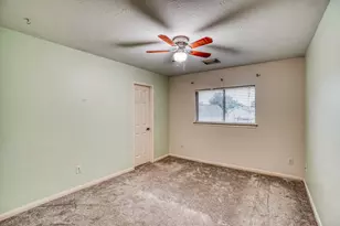 1122 Chase Park Dr, Bacliff, TX 77518 - Photo 12