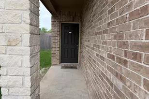 2307 Cloudy Bay Dr, Fresno, TX 77545 - Photo 2