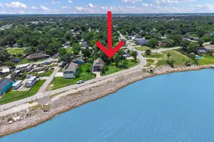 4306 Boulevard St, Bacliff, TX 77518 - Photo 1