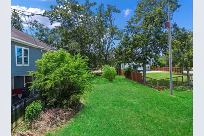 4306 Boulevard Street, Bacliff, TX 77518 - Photo 10