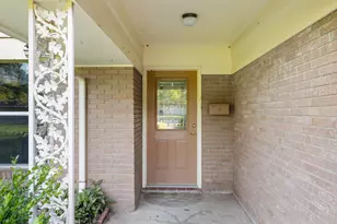 1519 Everitt St, Navasota, TX 77830 - Photo 2