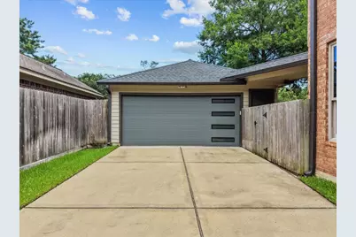 4502 Village Corner Drive, Houston, TX 77059 - Photo 36
