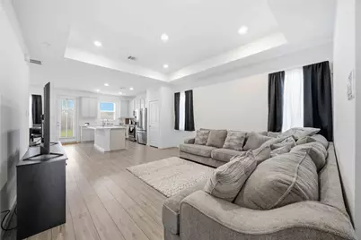 3024 Daw Boardwalk Drive, La Porte, TX 77571 - Photo 4