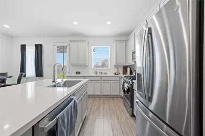 3024 Daw Boardwalk Drive, La Porte, TX 77571 - Photo 10