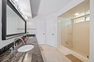 11506 Long Pine Dr, Houston, TX 77077 - Photo 12