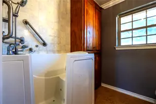 10207 Old Orchard Rd, La Porte, TX 77571 - Photo 8