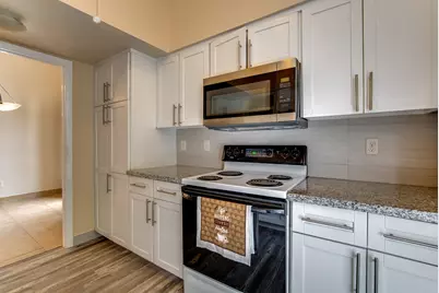 9809 Richmond Avenue #H13, Houston, TX 77042 - Photo 10
