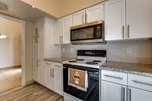 9809 Richmond Ave, Houston, TX 77042 - Photo 10