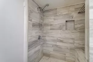 9809 Richmond Ave, Houston, TX 77042 - Photo 30