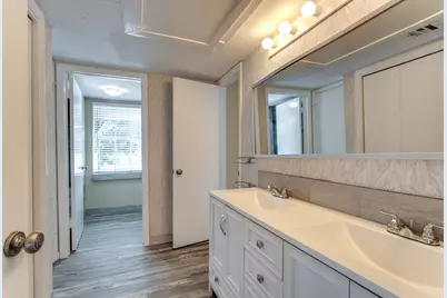 9809 Richmond Avenue #H13, Houston, TX 77042 - Photo 28