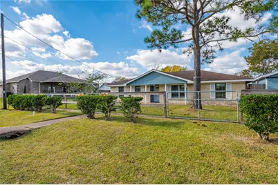 1350 Strawberry Street, League City, TX 77573 - Photo 30