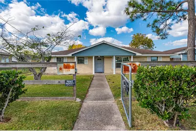 1350 Strawberry Street, League City, TX 77573 - Photo 1