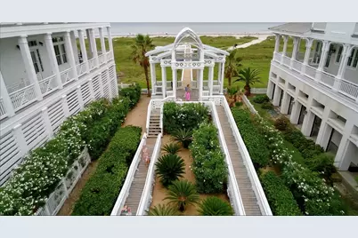 810 Ramsar Road, Galveston, TX 77550 - Photo 8