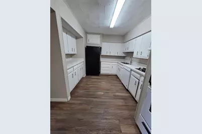 122 S Willow Street, Texas City, TX 77591 - Photo 6