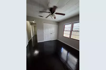 122 S Willow Street, Texas City, TX 77591 - Photo 8