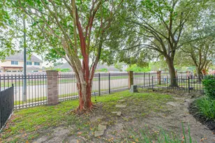 2843 Misty Heath Ln, Houston, TX 77082 - Photo 30