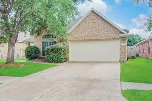 21606 Kings Bend Dr, Kingwood, TX 77339 - Photo 2