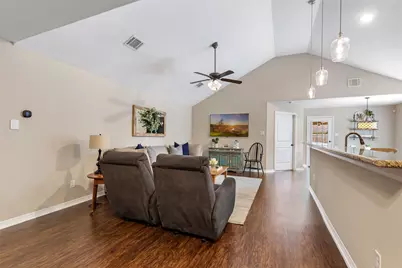 735 Broad Ripple Drive, Houston, TX 77336 - Photo 8