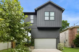 810 E 39th St, Houston, TX 77022 - Photo 1