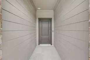 9114 Sunset Marina Wy, Iowa Colony, TX 77583 - Photo 4