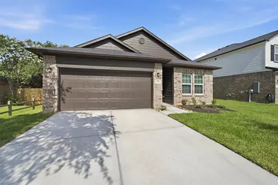 1712 15th St N, Texas City, TX 77590 - Photo 4