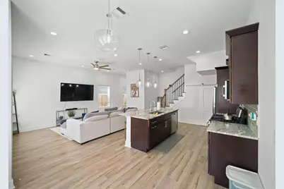 4402 McKinley Street #B, Houston, TX 77051 - Photo 6