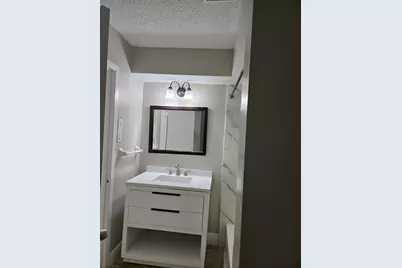 81 Tri Oaks Lane #81, Houston, TX 77043 - Photo 6